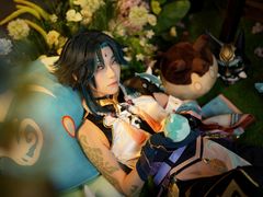 -米游妙妙屋cosplay换装自拍摄影体验馆