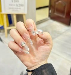-H12 STAR日式美甲美睫专门店