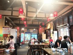 -富正毅三下锅·湘西韵味(天门山索道店)