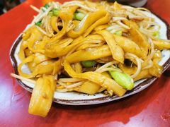 -金杨拉面王小吃面馆·牛三宝面·红烧牛肉粉
