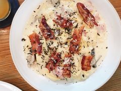 -ROAST coffee & eatery