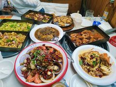 -老东镇啤酒屋海鲜加工·蒸汽海鲜·海鲜烧烤(台东店)