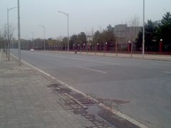 道路宽阔,走着却远-稻香湖景酒店