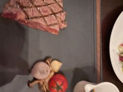 -恰餐厅及酒吧 CHAR Bar & Grill (北京丽都皇冠假日店)