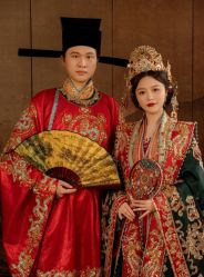 -雪中彩影婚纱摄影·微光艺术中心