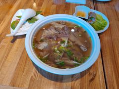 牛腩牛筋粉-大茴香越法料理(SOHO复兴店)