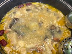 -菌乡缘·野生菌蒸汽鱼火锅(江边夜市店)