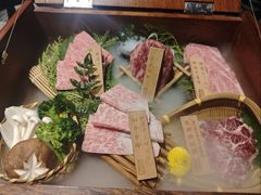 -山川小町·极番烧肉(新地假日广场店)