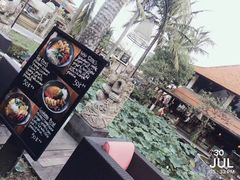 -Pundi Pundi Restaurant
