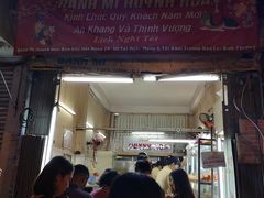 -Bánh Mì Huynh Hoa