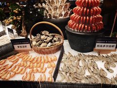 -钱小奴海鲜自助黑金店(杭州滨江龙湖店)