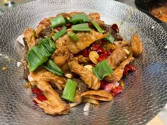 -绿草地·湘菜(酃湖师院店)