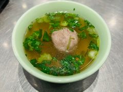 -潮界(LU·ONE凯德晶萃广场店)