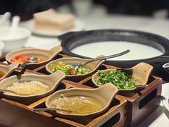 非遗粥水锅底-大良毋米粥 · 粥底火锅(岭南天地店)