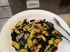 黄瓜拌猪头肉-南郊宾馆·风味自助餐厅·山东十六地市特色菜