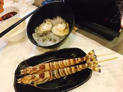 -鲜入围煮花胶鸡海鲜火锅