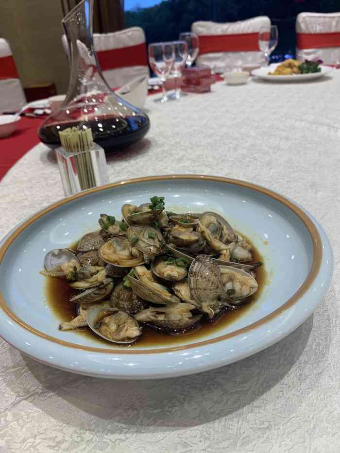 一品粤珍轩(吴中路店)-"中午去吃点心哒~~ 最喜欢榴莲酥,稍微晚.