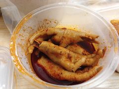 鸡爪-爆炸头阿姨小四川正宗川味小吃(无任何分店)