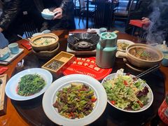 -魏铭鱼头捞饭(晋阳路店)