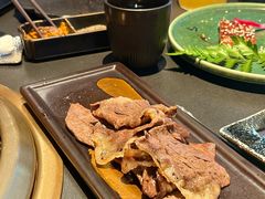 -铭牛烧肉·和牛海鲜自助(高新月牙湖店)