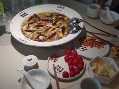 渔语鱼招牌酸菜鱼系列-渔语鱼酸菜鱼新川菜(来福士店)
