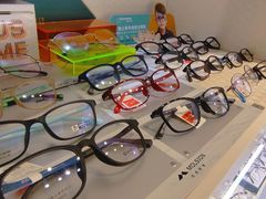 -明月眼镜(三坝店)
