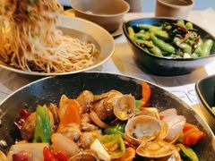 -巴厘龙虾·榜首油焖大虾(音乐学院·沿江酒馆店)