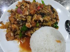 酸菜炆鱼-昌盛汤吧(光明北路店)