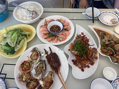 -覃记海鲜美食餐厅