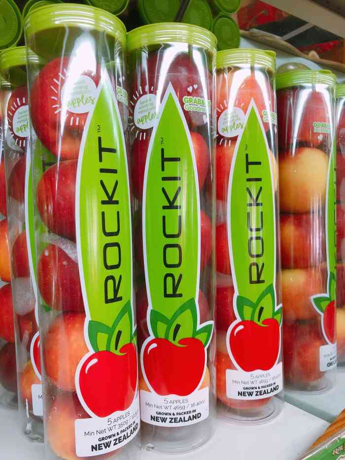 百果园(祥和名邸店)-"最近在附近纤体,所以路过这家百果园百果.