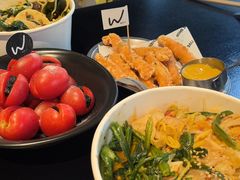 -W COLLECTIVE  DESSERT SHOP
