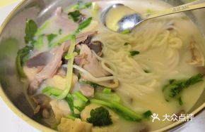 Duck Noodle Soup with Duck Gizzard