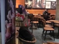 大堂-星巴克(潍坊泰华广场店)