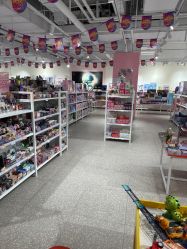 -嗨本可潮玩仓(大兴大悦春风里店)