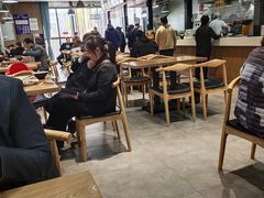 大堂-三好食堂(煎饺·馄饨·肉饼米线·盛世广场店)