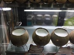 -椰爺爺·椰子冻砵仔糕