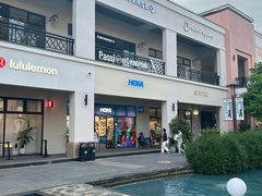 -百联奥特莱斯广场(上海青浦店)