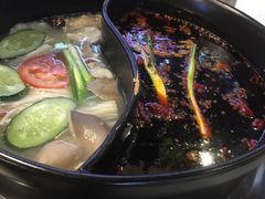鸳鸯锅-钢管厂五区小郡肝串串香(蜀都万达店)