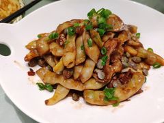 黄豆角炖五花肉-春熙小馆(乘风庄店)
