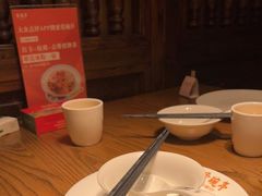 -爱碗亭·鲜炒湖南菜(壹城中心店)