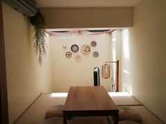 -小草屋轰趴馆别墅派对新场团建家庭聚会