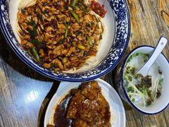 红虾酱辣肉丝面-顺丰面馆(打浦店)
