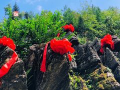 -梭布垭石林景区