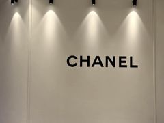 -CHANEL(德基广场店)