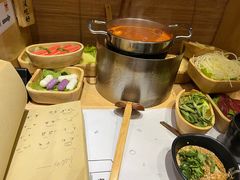 -独食火锅·半米屋台(直营总店)