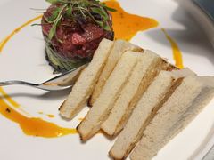 牛肉塔塔配牛油果黑橄榄酱-Solo(衡山路店)