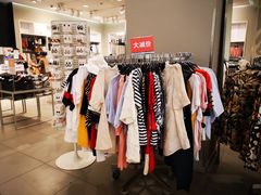 -H&M(鹏欣水游城店)