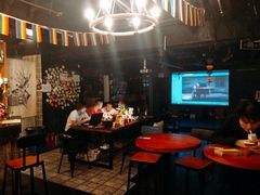 -Mx.cocktail bar