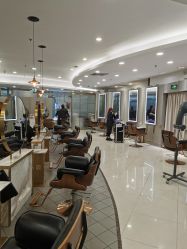 -八佰伴8008星级形象店