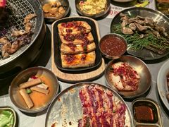 -草家酱蟹炭火烤肉店(珲春南路一店)